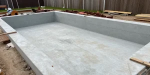 quel est mieux piscine béton ou coque
